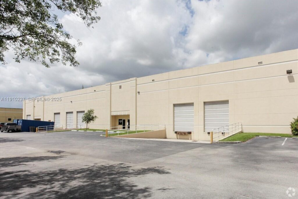 2901 SW 3rd Ave # 4, Fort Lauderdale FL 33315