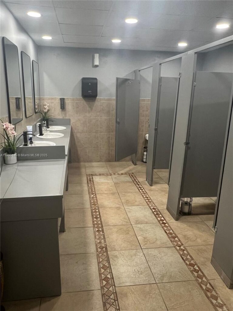 3800 N University Dr # 3846, Sunrise FL 33351
