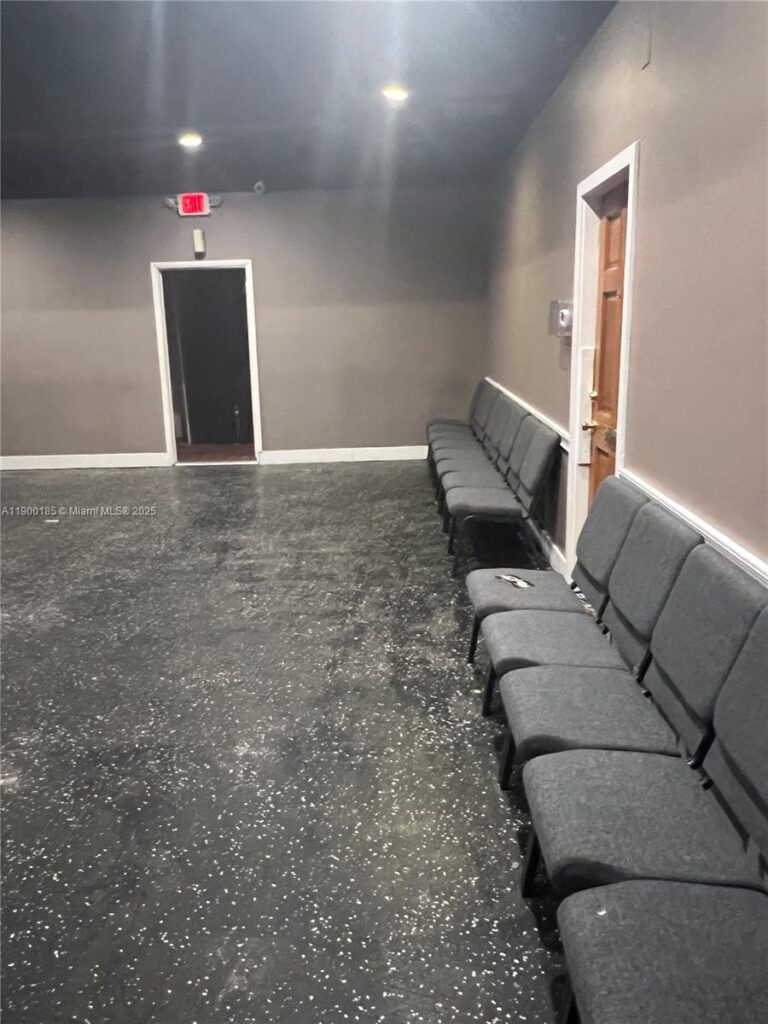 3800 N University Dr # 3846, Sunrise FL 33351