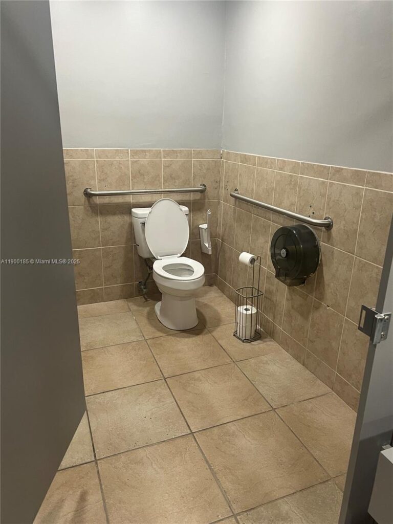 3800 N University Dr # 3846, Sunrise FL 33351