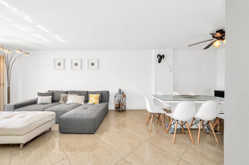 1111 S Ocean Boulevard # 420, Boca Raton FL 33432