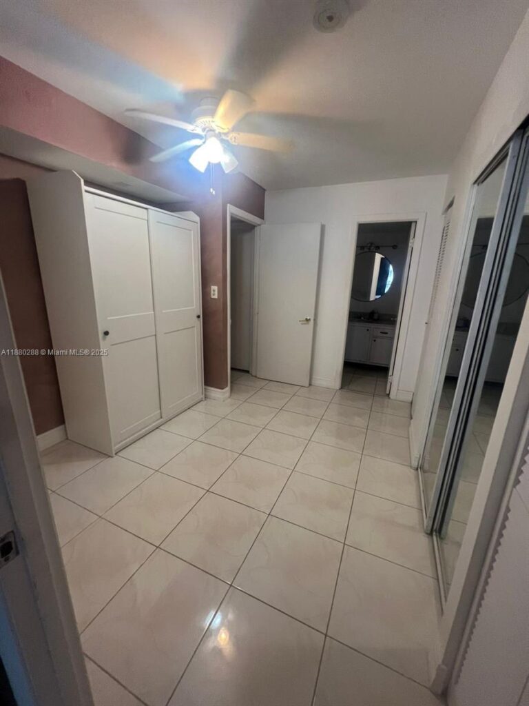 2750 NE 183rd St # 1612, Aventura FL 33160