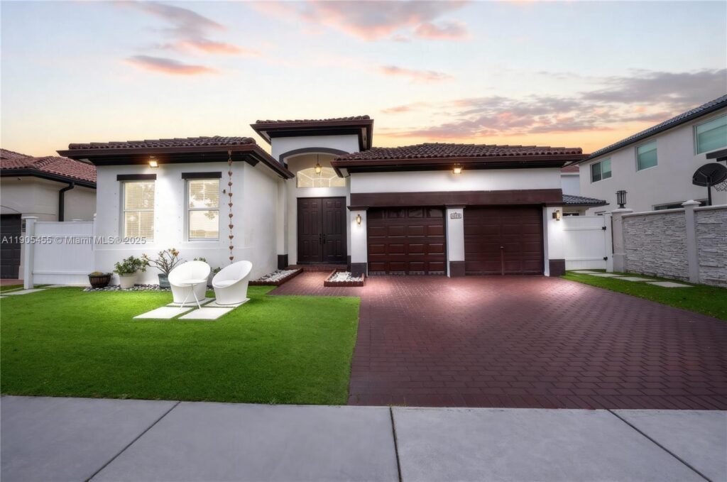 18000 NW 90th Pl, Hialeah FL 33018