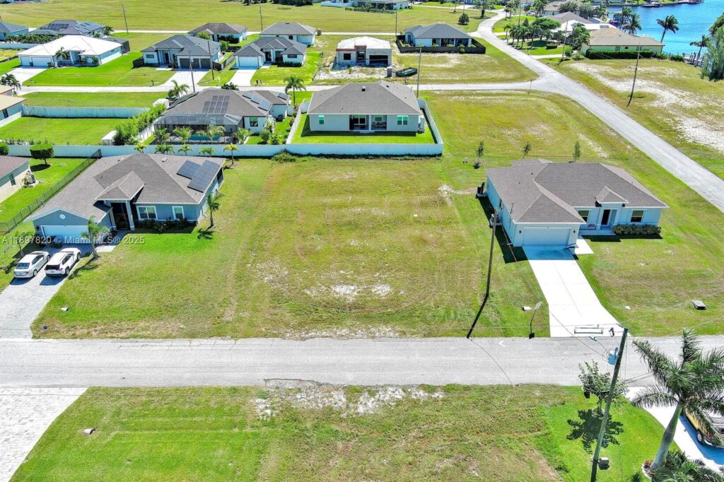3548 NW 21ST TER, Cape Coral FL 33993