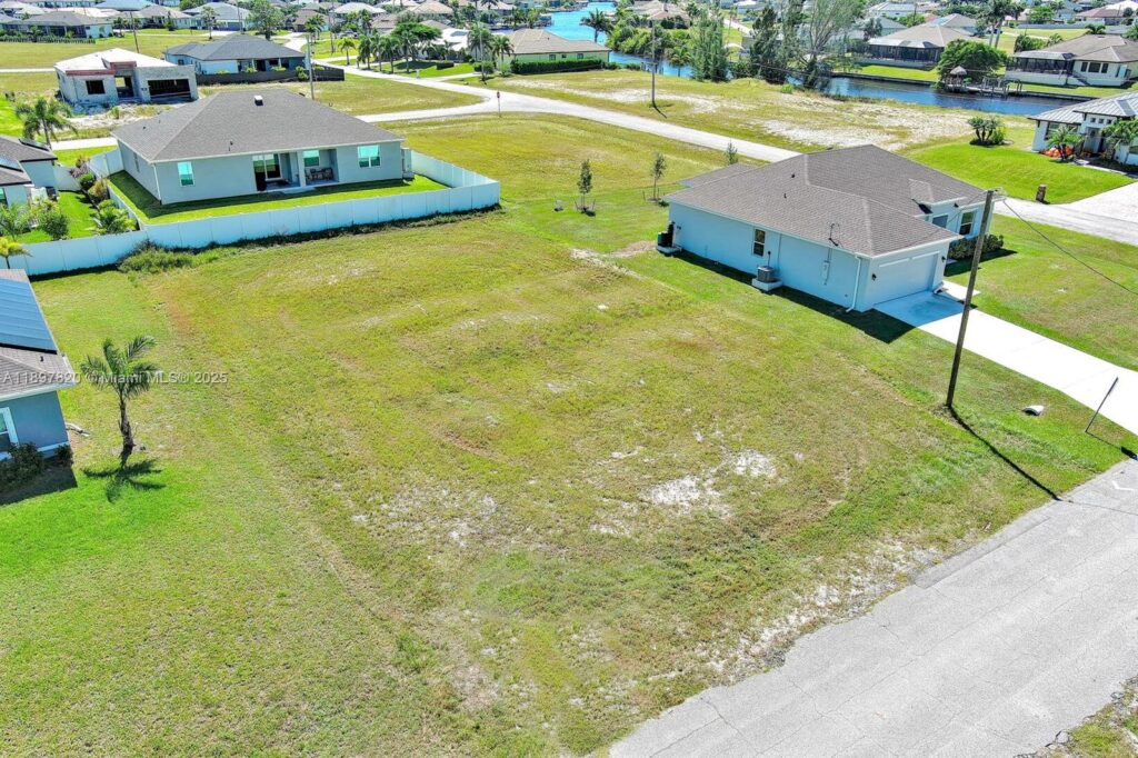 3548 NW 21ST TER, Cape Coral FL 33993