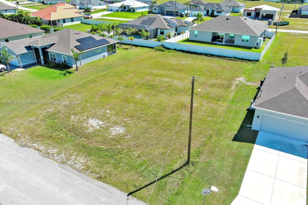 3548 NW 21ST TER, Cape Coral FL 33993