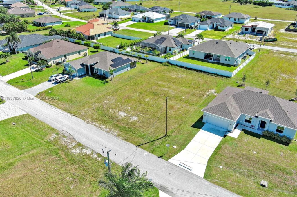 3548 NW 21ST TER, Cape Coral FL 33993