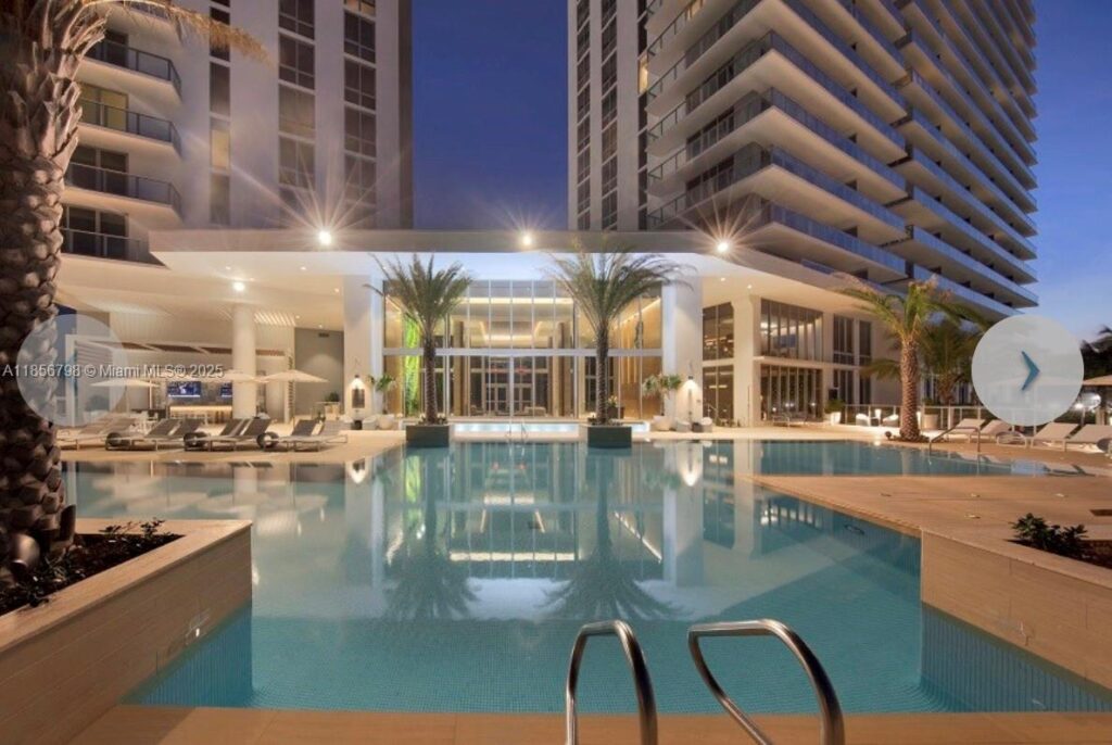 16385 Biscayne Blvd # 2720, North Miami Beach FL 33160
