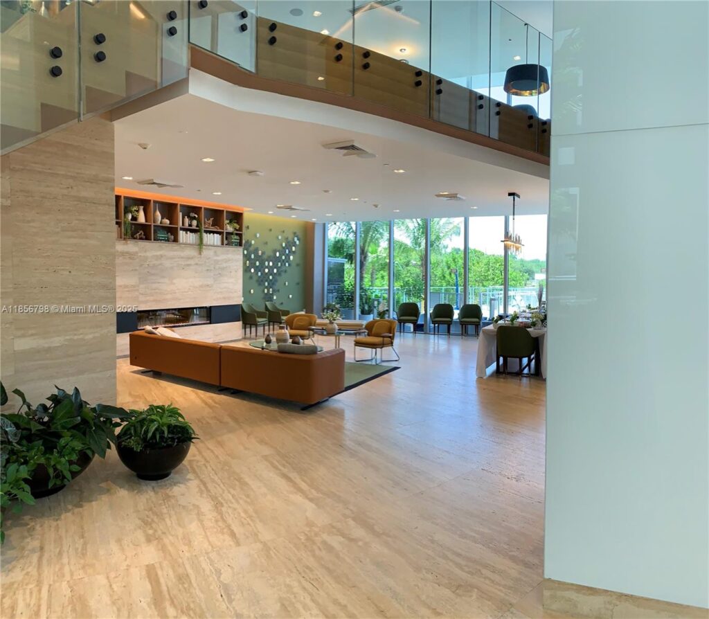 16385 Biscayne Blvd # 2720, North Miami Beach FL 33160