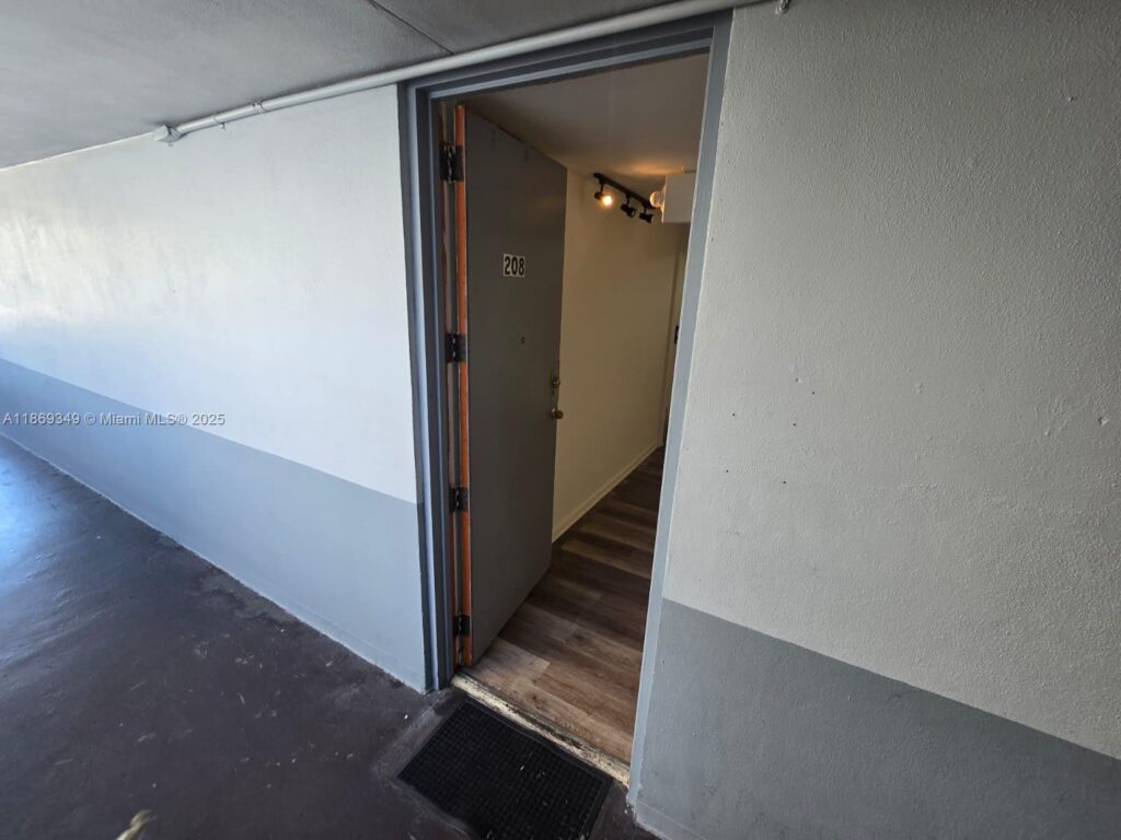 2501 N State Road 7 # 208, Margate FL 33063