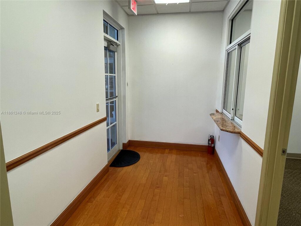 5501 N University Dr # 103, Coral Springs FL 33067