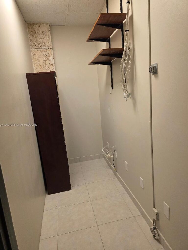 1985 S Ocean Dr # 3L, Hallandale Beach FL 33009