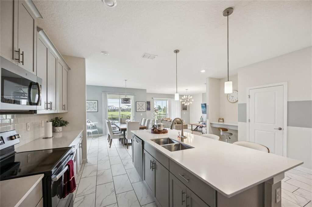 8944 Cabot Cliffs Drive, Davenport FL 33896