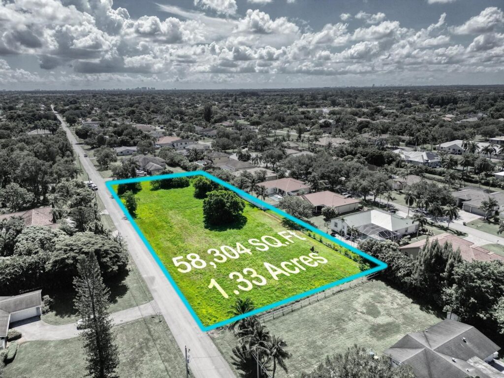 12150 NW 27th Street, Plantation FL 33323