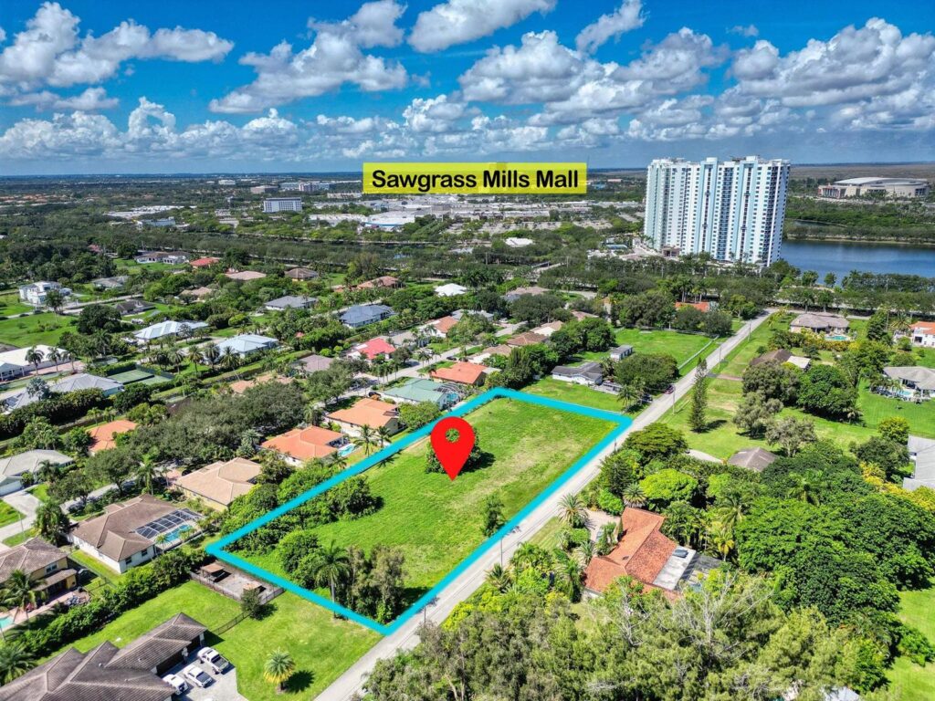 12150 NW 27th Street, Plantation FL 33323
