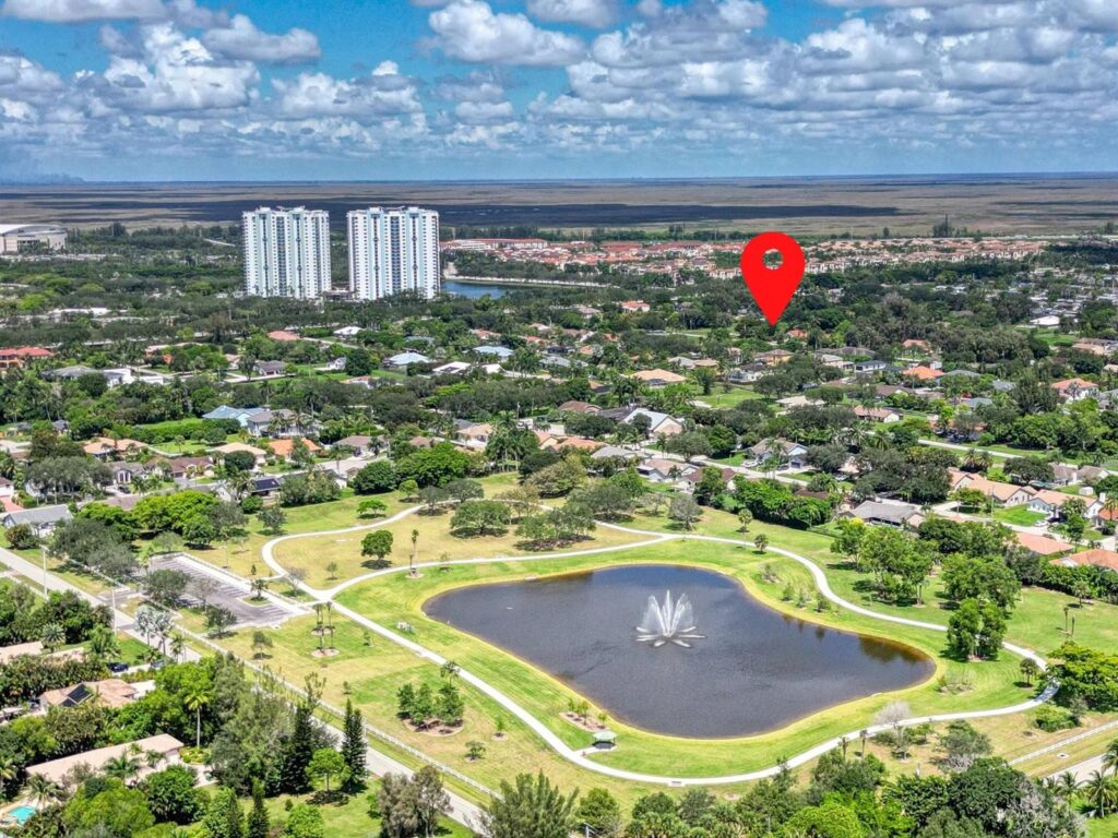 12150 NW 27th Street, Plantation FL 33323