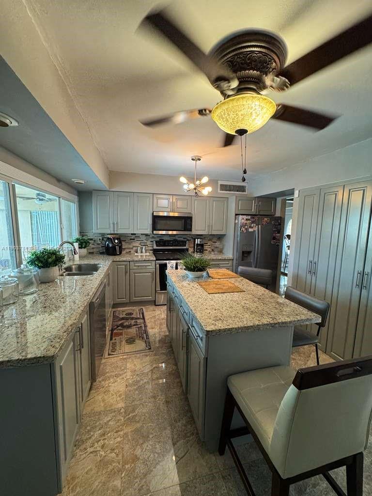 6391 SW 34th St, Miramar FL 33023