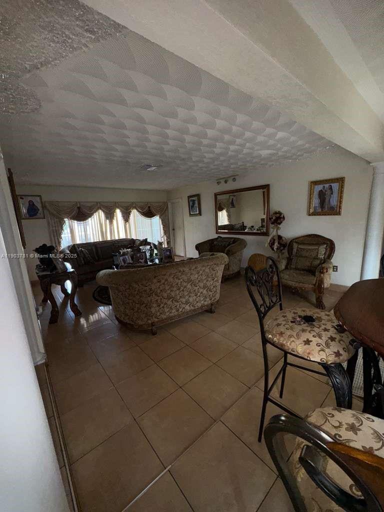 6391 SW 34th St, Miramar FL 33023