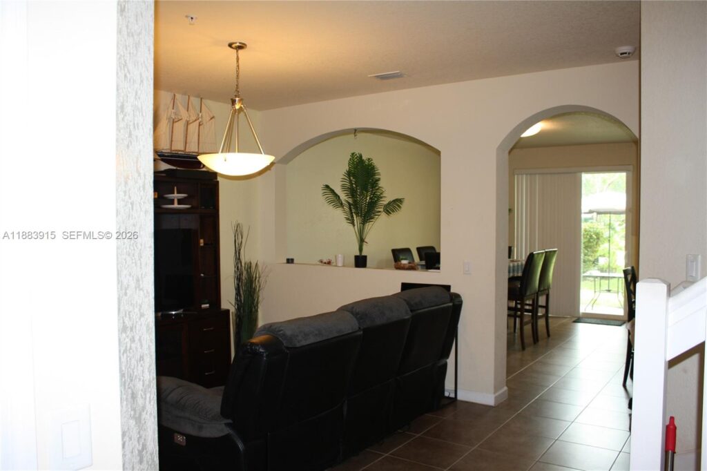 12434 Emerald Creek Mnr, Plantation FL 33325