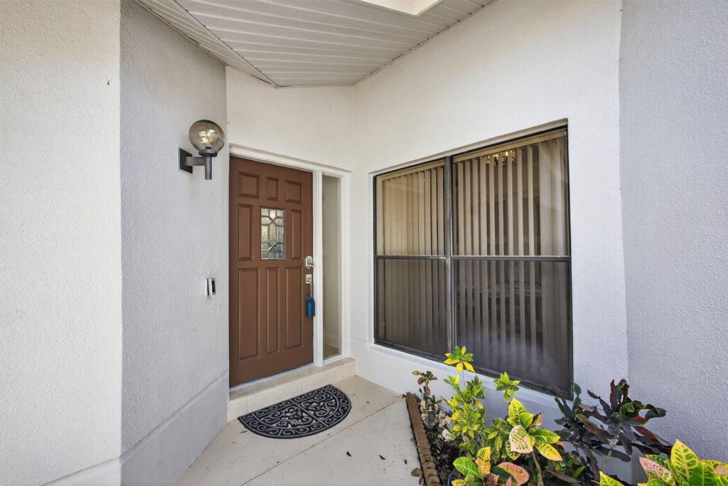 479 Prestwick Circle, Palm Beach Gardens FL 33418