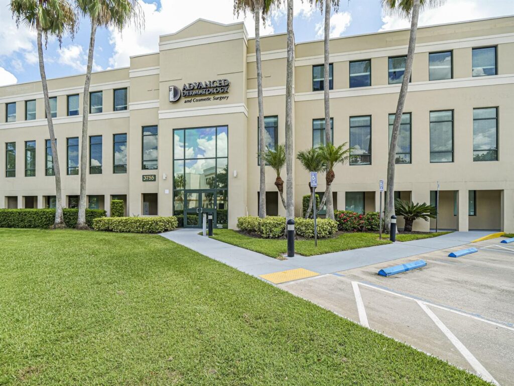 3755 7th Terrace Suite P, Vero Beach FL 32960