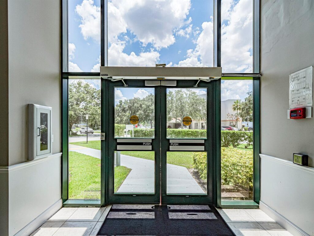 3755 7th Terrace Suite P, Vero Beach FL 32960