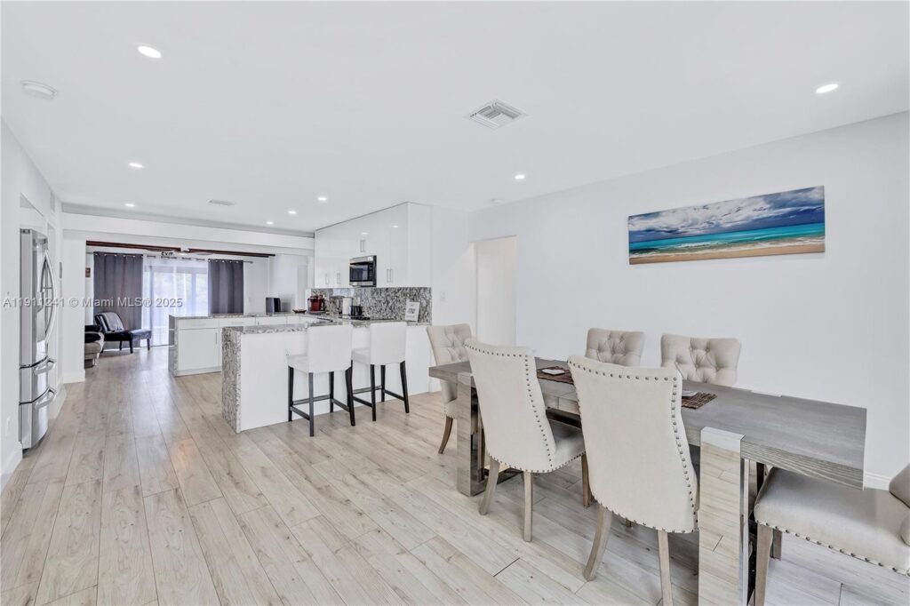 217 N 31st Ave, Hollywood FL 33021