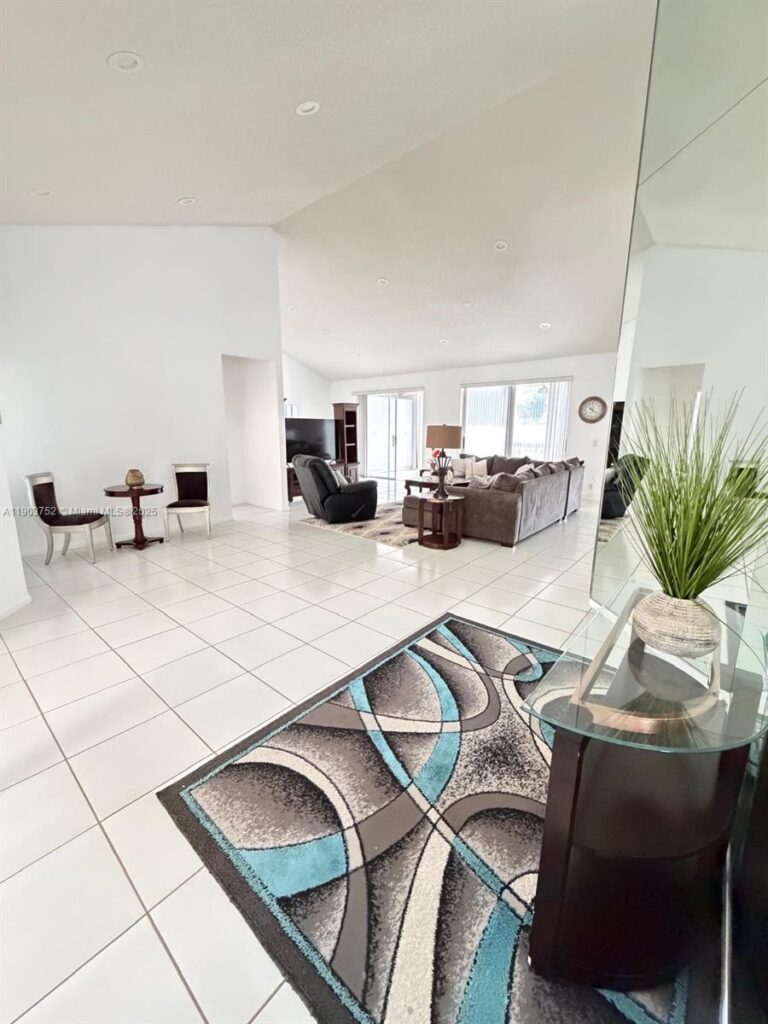 11690 Briarwood Cir # 4, Boynton Beach FL 33437