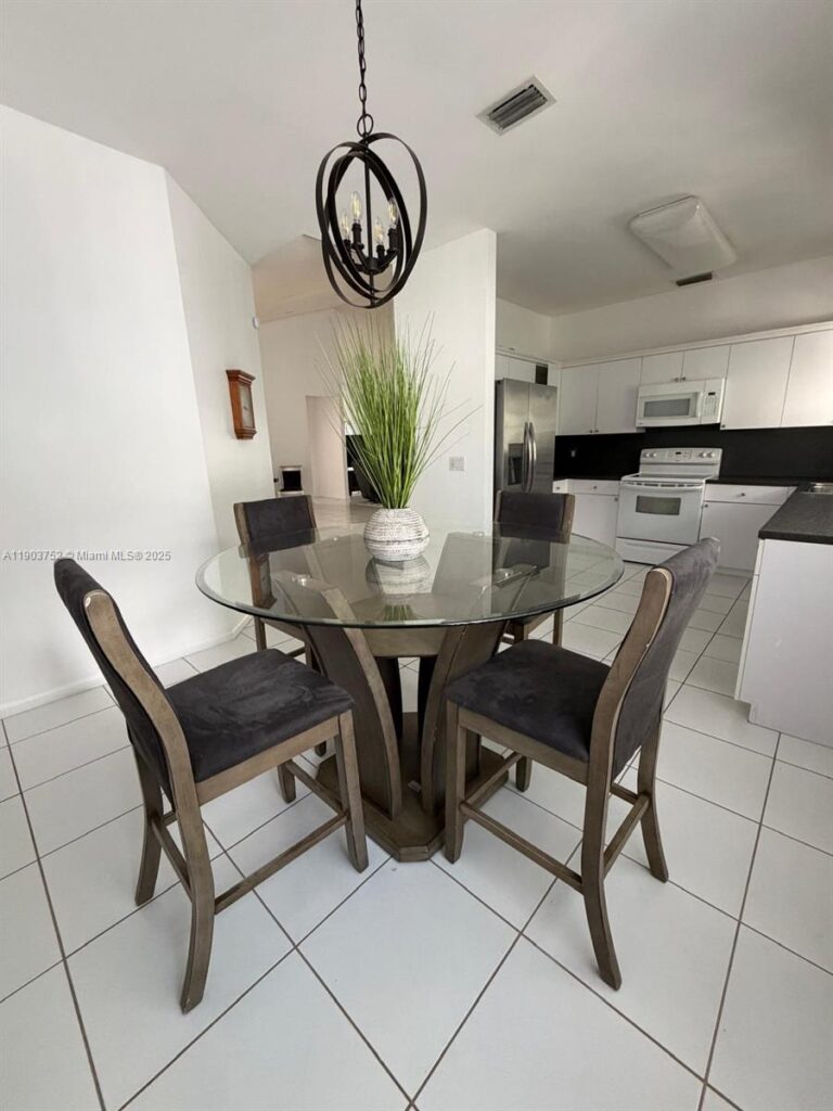 11690 Briarwood Cir # 4, Boynton Beach FL 33437