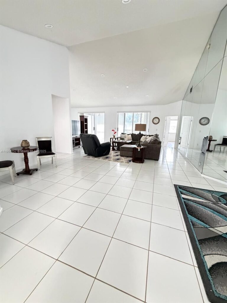 11690 Briarwood Cir # 4, Boynton Beach FL 33437