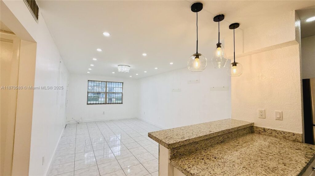 13101 Memorial Hwy # 104, North Miami FL 33161