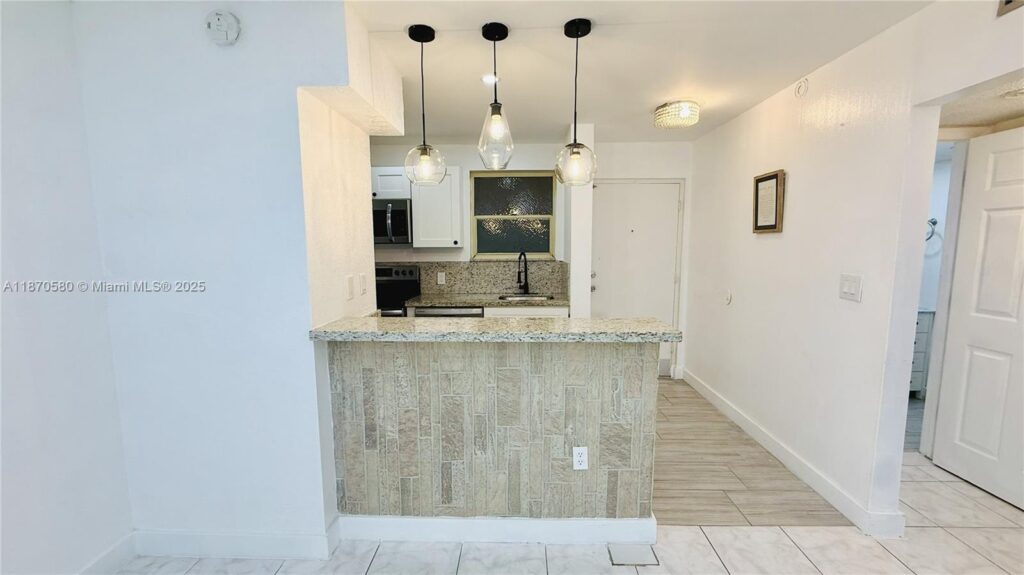 13101 Memorial Hwy # 104, North Miami FL 33161