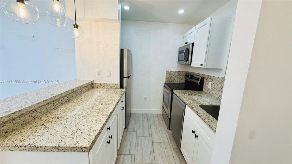 13101 Memorial Hwy # 104, North Miami FL 33161