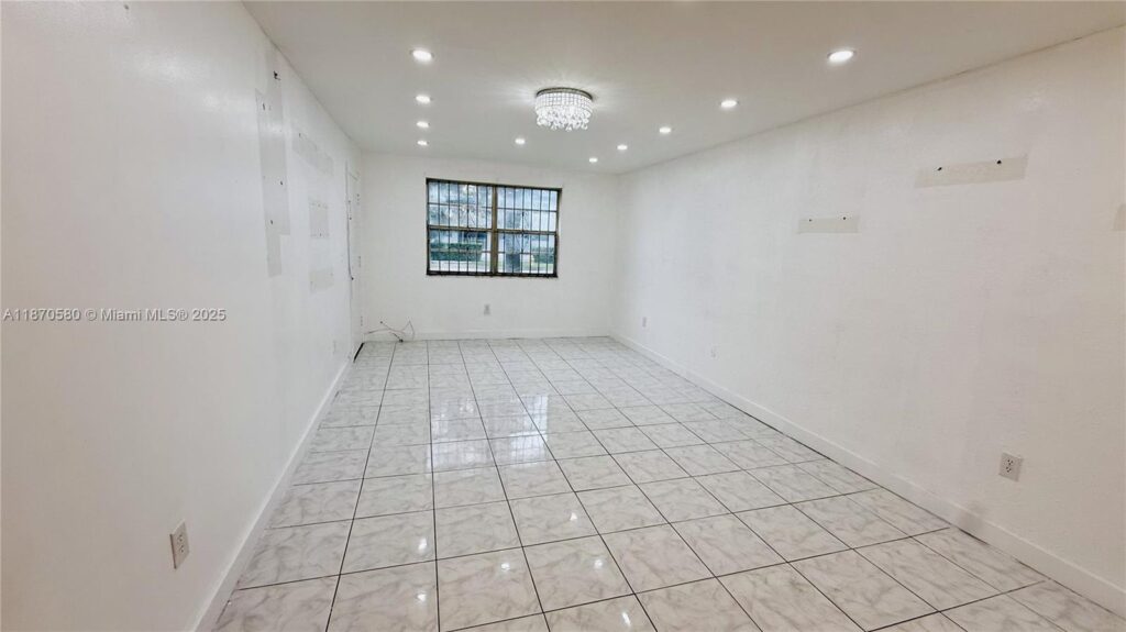 13101 Memorial Hwy # 104, North Miami FL 33161