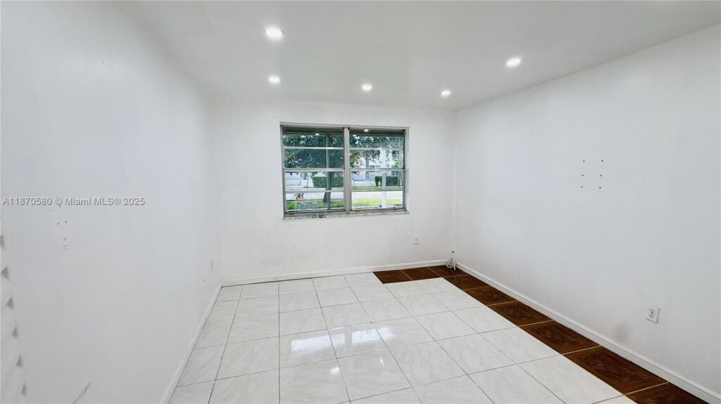 13101 Memorial Hwy # 104, North Miami FL 33161