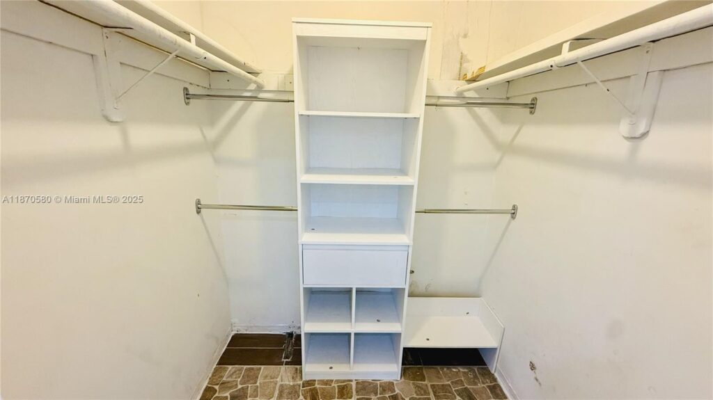 13101 Memorial Hwy # 104, North Miami FL 33161