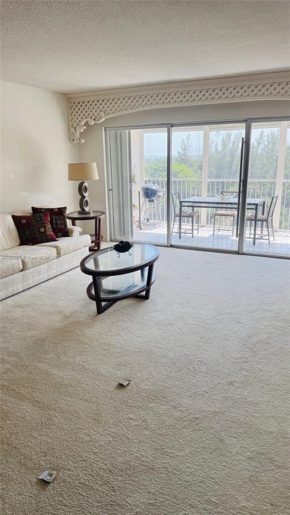 3150 N Palm Aire Dr # 801, Pompano Beach FL 33069