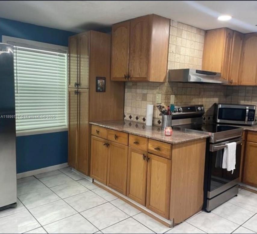 1708 S Saint Lucie Ct, Fort Pierce FL 34949