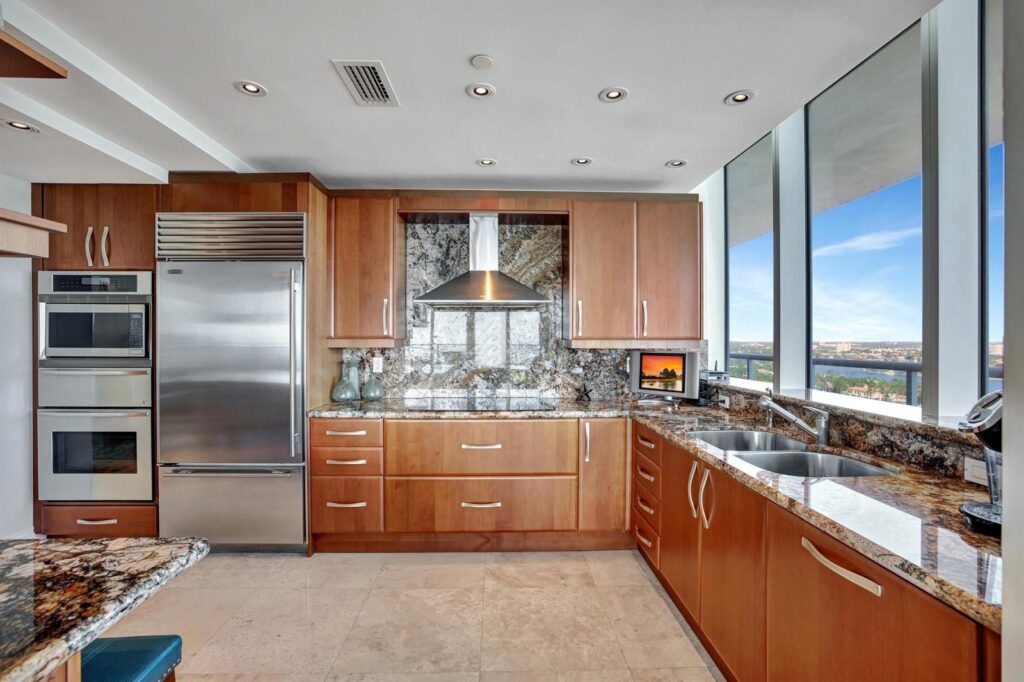 1 N Fort Lauderdale Beach Boulevard # 1808, Fort Lauderdale FL 33304