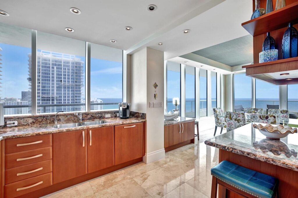 1 N Fort Lauderdale Beach Boulevard # 1808, Fort Lauderdale FL 33304