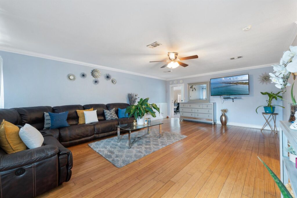 808 Wright Drive, Lake Worth FL 33461