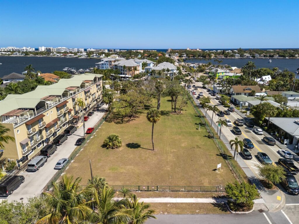 201 E Ocean Avenue, Lantana FL 33462