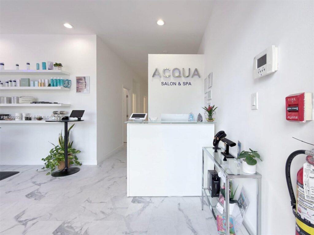 218 Commercial Blvd # 108, Lauderdale By The Sea FL 33308