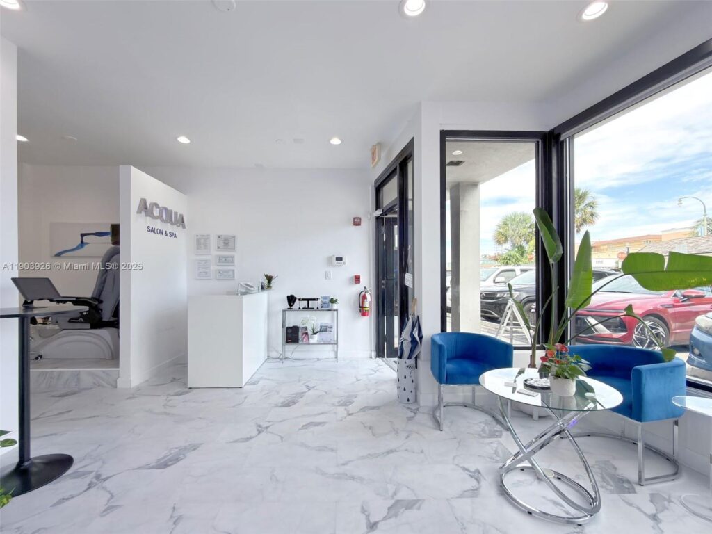 218 Commercial Blvd # 108, Lauderdale By The Sea FL 33308
