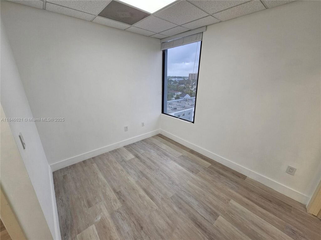 12550 Biscayne Blvd # 11, North Miami FL 33181