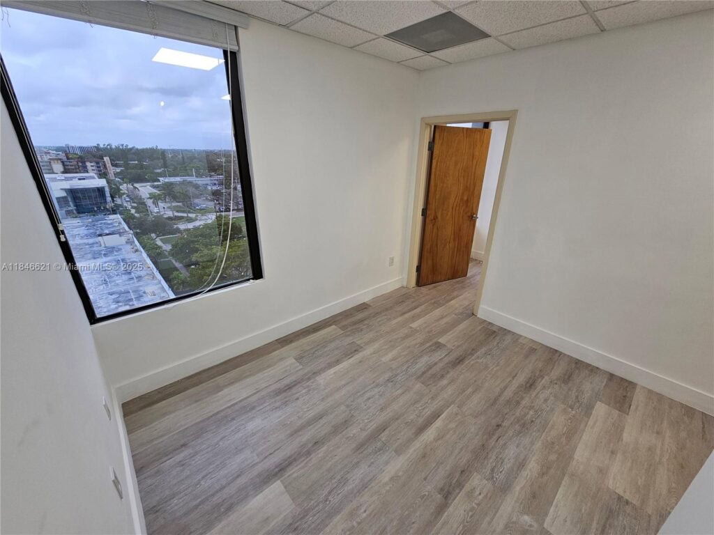 12550 Biscayne Blvd # 11, North Miami FL 33181