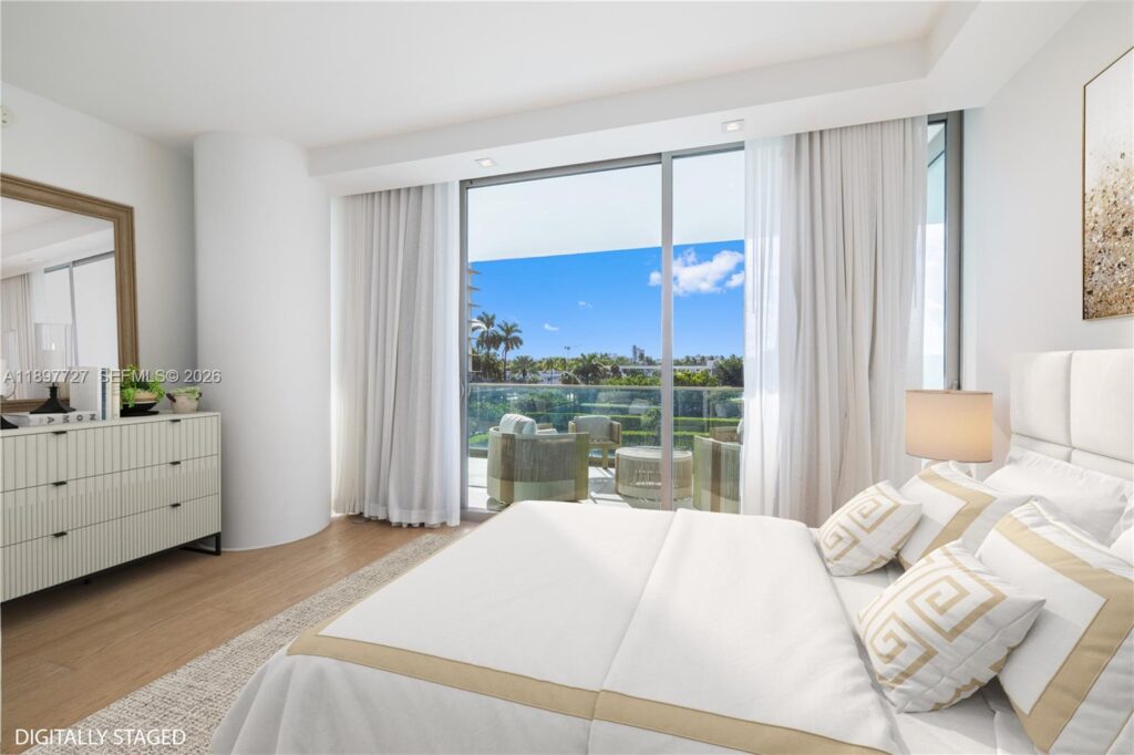 10201 Collins Ave # 311, Bal Harbour FL 33154
