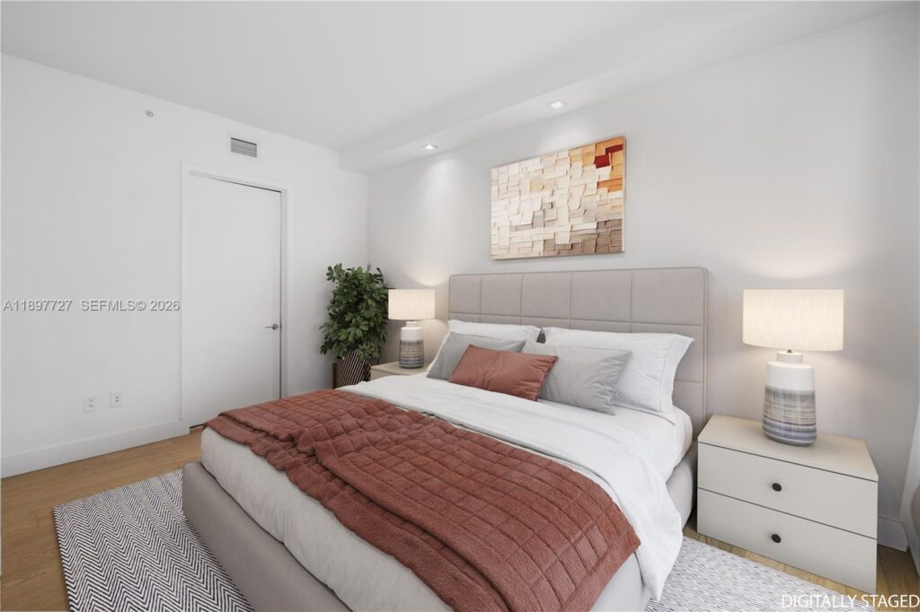 10201 Collins Ave # 311, Bal Harbour FL 33154