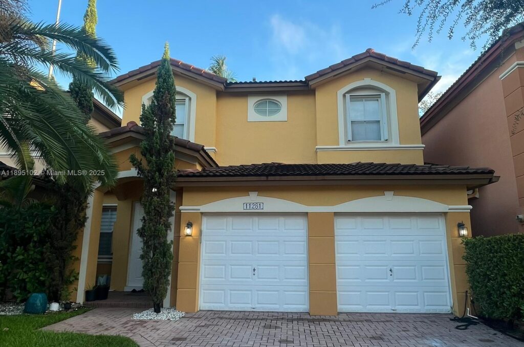 11281 NW 84th St, Doral FL 33178