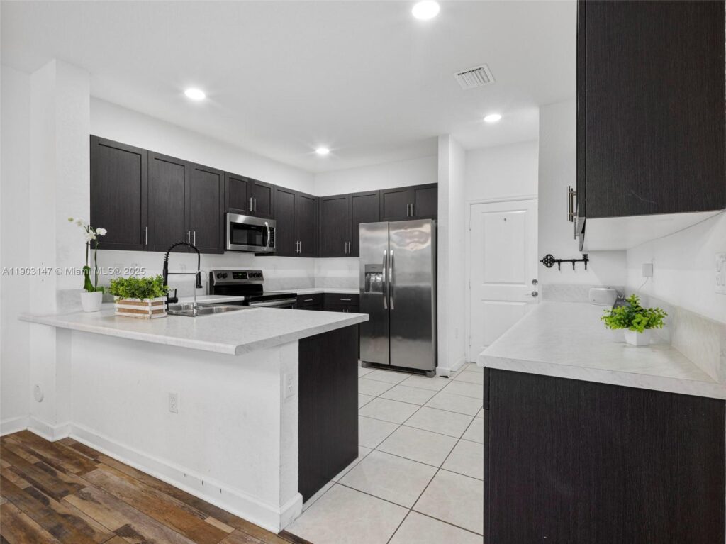 1411 SE 26th Rd # 1411, Homestead FL 33035
